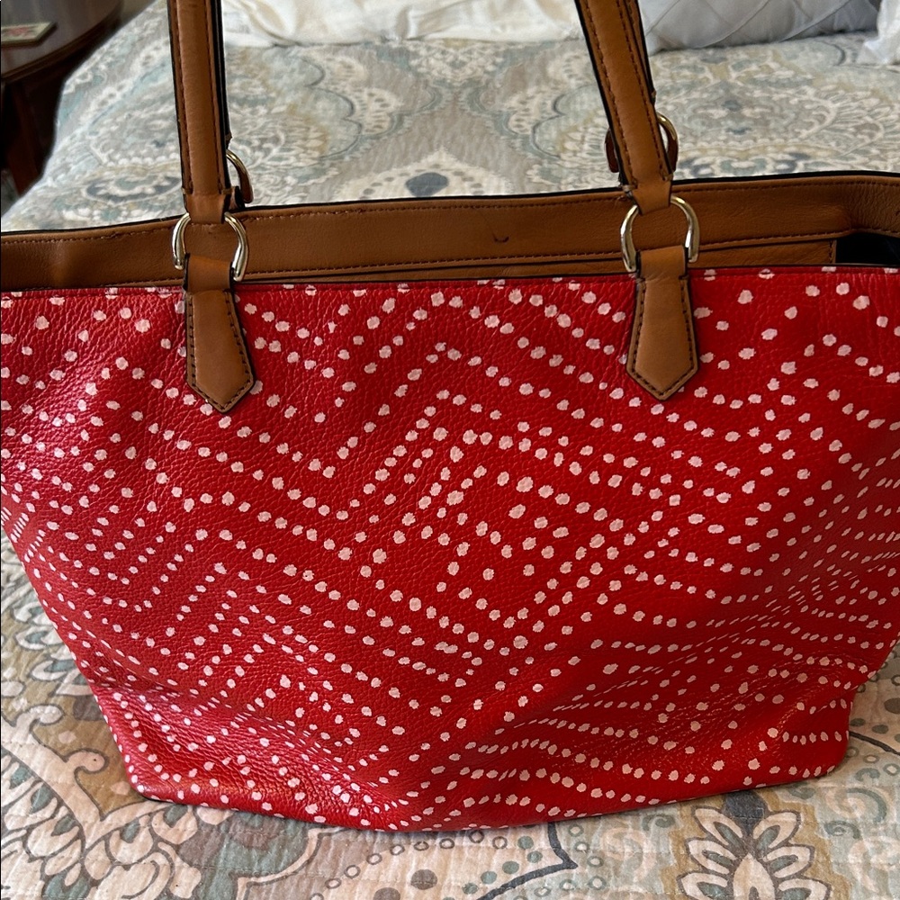 Diane Von Furstenberg Red and White Leather Tote with Pouch - Picture 10 of 14